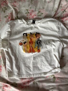 SHEIN White Short Sleeve Tee with Orange, Black & Yellow Halloween Graphic